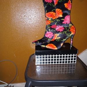 Cape Robinn Black Muti Color